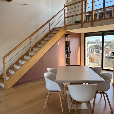 RÉNOVATION CUSINE ET AGENCEMENT SOUS ESCALIER – TOULOUSE